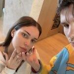 Cruz Beckham respondeu ao comentário sarcástico de um troll sobre sua diferença de idade com a namorada Jackie Apostel, fazendo uma piada sobre a famosa dieta limitada de sua mãe