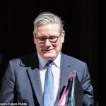 Keir Starmer colocou sua equipe em estado de pânico após se desviar de suas linhas durante PMQs