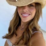 Dan Edgar de TOWIE finalmente confirmou seu romance com sua ex-co-estrela Chloe Lewis (foto)