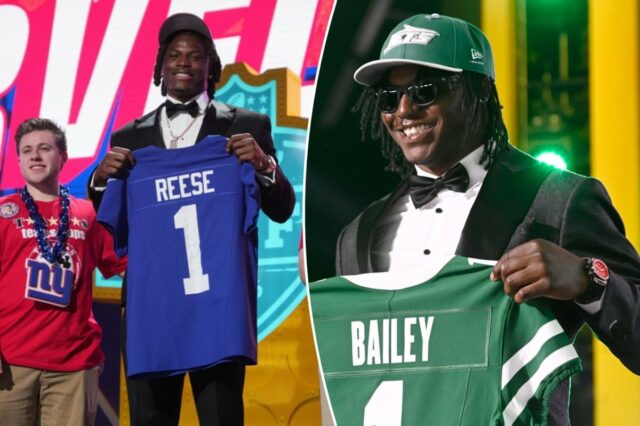 O linebacker do estado de Ohio, Arvell Reese, posa com uma camisa do New York Giants após ser escolhido durante o draft de futebol americano da NFL.