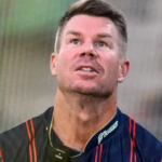 David Warner acusado de dirigir alcoolizado na Austrália