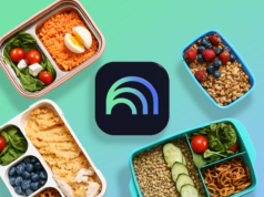 Deixei o NotebookLM planejar minhas refeições por uma semana e parei de gastar demais com mantimentos Um jovem usando um laptop e fones de ouvido, sentado entre os logotipos flutuantes do YouTube e do NotebookLM.