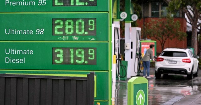 Demanda global de petróleo despencará em meio a perturbações causadas pela guerra no Irã: AIE
