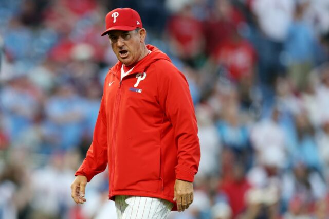 Demitiu Rob Thomson 'responsabilizado' pela derrota no começo de Phillies, diz ele
