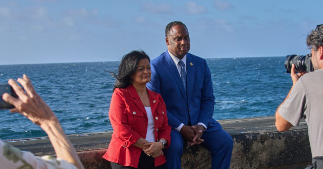 Democratas do Congresso seguem Hasan Piker a Cuba, prestando apoio Democratas do Congresso seguem Hasan Piker a Cuba, prestando apoio ao regime comunista