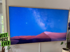 Depois de alguns meses, estou adorando minha Hisense QLED CanvasTV e ela está com 40% de desconto agora Hisense 55 polegadas classe QLED 4K S7N CanvasTV Series Dolby Vision HDR Google Smart TV (55S7N, modelo 2024) - Modo artístico, painel antirreflexo, tela Hi-Matte, moldura e suporte de parede UltraSlim incluídos, 144 Hz