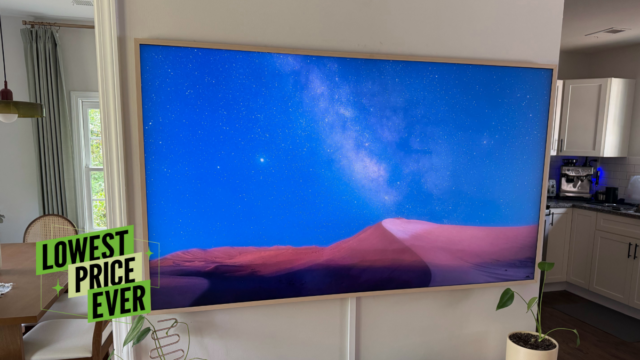 Hisense 55 polegadas classe QLED 4K S7N CanvasTV Series Dolby Vision HDR Google Smart TV (55S7N, modelo 2024) - Modo artístico, painel antirreflexo, tela Hi-Matte, moldura e suporte de parede UltraSlim incluídos, 144 Hz