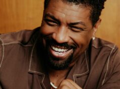 Depois de anos na comédia, Deon Cole ainda gosta de quem vê no espelho Depois de anos na comédia, Deon Cole ainda gosta de quem vê no espelho