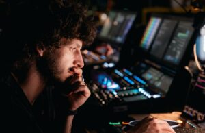 Depois de lotações esgotadas no Shrine, Subtronics leva o dubstep ao maior palco do Coachella Depois de lotações esgotadas no Shrine, Subtronics leva o dubstep ao maior palco do Coachella