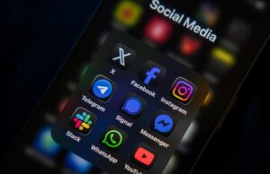 Deputados da Turquia aprovam projeto de lei para restringir o uso de mídias sociais para crianças menores de 15 anos Deputados da Turquia aprovam projeto de lei para restringir o uso de mídias sociais para crianças menores de 15 anos