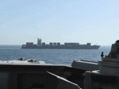 ‘Desocupar sua casa de máquinas’: apreensão de navio iraniano pelos EUA corre o risco de encerrar negociações de paz O presidente dos EUA, Donald Trump, elogiou a aplicação robusta do bloqueio pela Marinha dos EUA aos navios ligados ao Irã no Estreito de Ormuz.