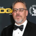 Directors Guild of America estende contrato de Russell Hollander para liderar sindicato até 2029