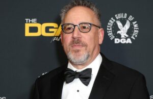 Directors Guild of America estende contrato de Russell Hollander para liderar sindicato até 2029 Directors Guild of America estende contrato de Russell Hollander para liderar sindicato até 2029