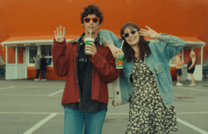 Diretor de ‘Mile End Kicks’ e ‘Roommates’ fala sobre colaboração com Adam Sandler e exploração de ‘inveja de gênero’ em filme semiautobiográfico Diretor de 'Mile End Kicks' e 'Roommates' fala sobre colaboração com Adam Sandler e exploração de 'inveja de gênero' em filme semiautobiográfico