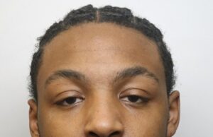 Doente se vangloria de um assassino que bate os punhos: o momento em que o traficante de drogas se gaba do assassinato de um estudante universitário é capturado no áudio da campainha Donaldson foi hoje considerado culpado de assassinato e receberá prisão perpétua automática