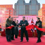 Dois americanos condenados por ajudar a Coreia do Norte a roubar US$ 5 milhões em esquema de falsos trabalhadores de TI