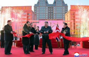 Dois americanos condenados por ajudar a Coreia do Norte a roubar US$ 5 milhões em esquema de falsos trabalhadores de TI Dois americanos condenados por ajudar a Coreia do Norte a roubar US$ 5 milhões em esquema de falsos trabalhadores de TI