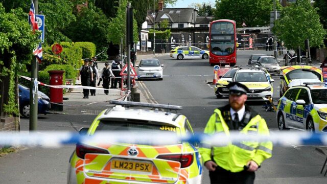 Dois judeus esfaqueados em ataque em Londres classificado como terrorismo
