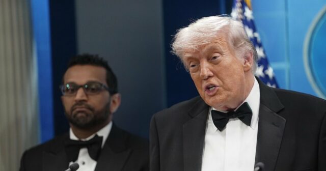 GettyImages-2273146417 Donald Trump está seguro após a filmagem do WHCD O que sabemos