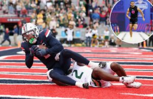 Draft da NFL de 2026: análise, classificação das escolhas do dia 2 dos Raiders Treydan Stukes nº 2 do Arizona Wildcats intercepta um passe destinado a Kole Wilson nº 2 do Baylor Bears durante a segunda metade do jogo da NCAAF no Casino Del Sol Stadium em 22 de novembro de 2025 em Tucson, Arizona.