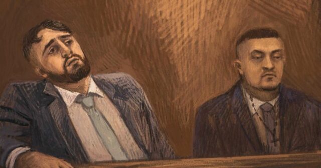 Duo enfrenta julgamento por 'ataque planejado ao submundo' em café A figura do submundo Gavin Preston, 50, foi baleado por dois homens vestidos de preto enquanto tomava café da manhã em um café no noroeste de Melbourne em 9 de setembro de 2023.