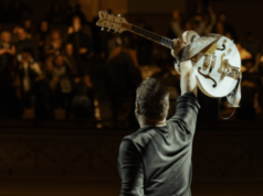 ENTREVISTA EXCLUSIVA: Agitação de Lee Brice ‘When the Kingdom Comes’: uma comovente exploração musical de compaixão, esperança e fé ENTREVISTA EXCLUSIVA: Agitação de Lee Brice 'When the Kingdom Comes': uma comovente exploração musical de compaixão, esperança e fé