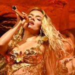 ESCUTE: Coachella vs. Couchella – Debatendo a Experiência; Grandes momentos de Karol G, Addison Rae, Sombr, Slayyter, Clipse, Wet Leg, Jamie xx e mais