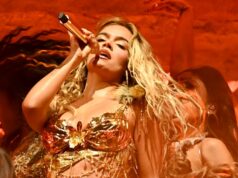 ESCUTE: Coachella vs. Couchella – Debatendo a Experiência; Grandes momentos de Karol G, Addison Rae, Sombr, Slayyter, Clipse, Wet Leg, Jamie xx e mais ESCUTE: Coachella vs. Couchella – Debatendo a Experiência; Grandes momentos de Karol G, Addison Rae, Sombr, Slayyter, Clipse, Wet Leg, Jamie xx e mais