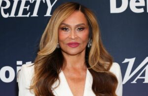 ESCUTE: Tina Knowles sobre como vestir a criança de Destiny nos primeiros dias; Ashley Graham fala sobre lutar por mulheres plus size e estrelar ‘Chicago’ ESCUTE: Tina Knowles sobre como vestir a criança de Destiny nos primeiros dias; Ashley Graham fala sobre lutar por mulheres plus size e estrelar 'Chicago'