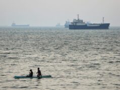 EUA dizem que estão em busca de minas explosivas em última tentativa de abrir o Estreito de Ormuz EUA dizem que estão em busca de minas explosivas em última tentativa de abrir o Estreito de Ormuz