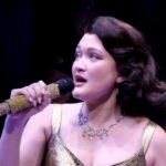 EXCLUSIVO: Veja a estrela de 'The Pitt' Isa Briones Belt um clássico de Connie Francis para 'Just In Time' da Broadway