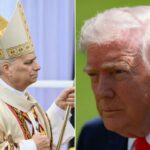 Papa Leão XIV em mitra e casula ornamentadas de cor creme, segurando um báculo com um crucifixo no topo, durante uma Santa Missa em Bamenda.