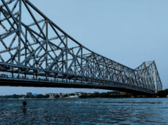 Eleições para a Assembleia do Banco Mundial: o doceiro Howrah transforma a febre eleitoral em arte culinária Eleições para a Assembleia do Banco Mundial: o doceiro Howrah transforma a febre eleitoral em arte culinária