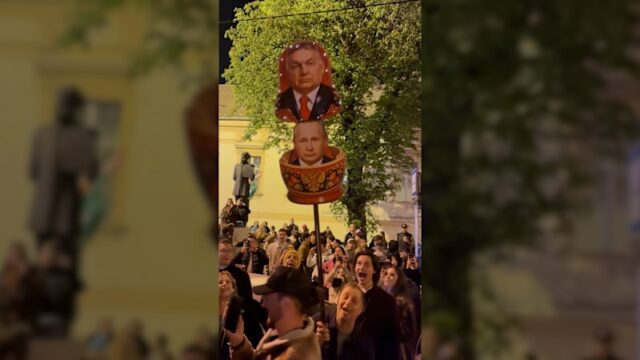 Eleitores na Hungria saúdam resultado eleitoral
