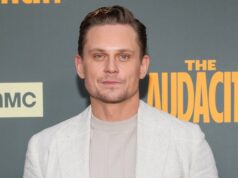 Elenco de ‘The Audacity’ alerta sobre ameaças on-line ainda maiores que a IA: ‘Não clique em Aceitar nos cookies’ Billy Magnussen gritando com um hematoma no rosto em