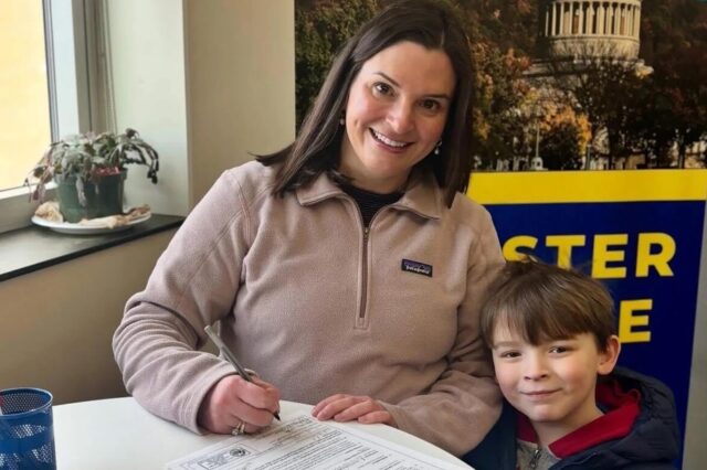 Desenho animado de Clay Jones