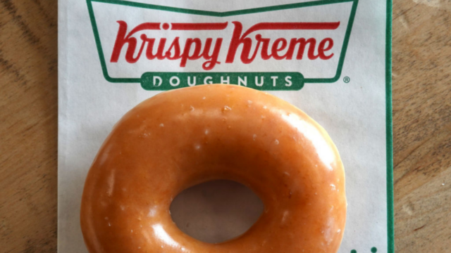 Elimine a dor do Dia do Imposto com donuts Krispy Kreme grátis e muito mais
