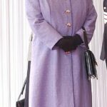 A Princesa de Gales prestou homenagem à falecida Rainha (foto em 2003) com sua escolha de roupa hoje, enquanto participava de uma recepção no Palácio de Buckingham para marcar o que teria sido o 100º aniversário de Elizabeth II.