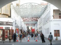 Embaixadas dos EUA no Bahrein e Egito emitem alertas enquanto o Irã ameaça universidades em todo o Oriente Médio Embaixadas dos EUA no Bahrein e Egito emitem alertas enquanto o Irã ameaça universidades em todo o Oriente Médio