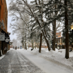 Emitidos avisos de neve, gelo, vento e chuva congelante - 'Evite viajar'