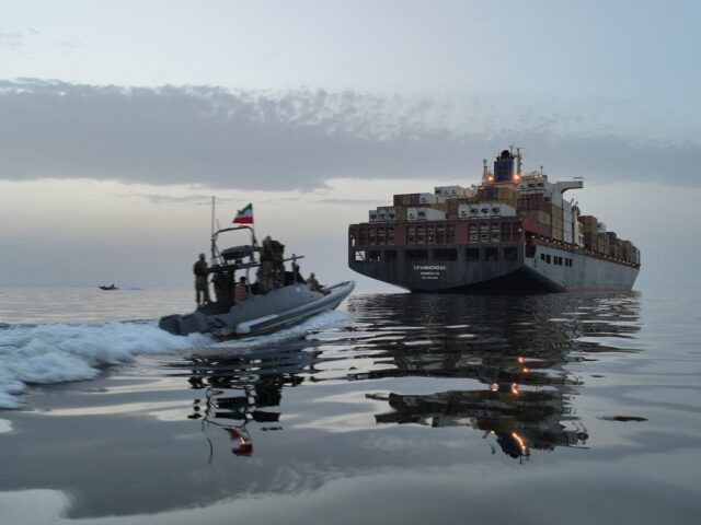 Enquanto as conversações EUA-Irão permanecem “paralisadas”, especialistas alertam para “interrupções a longo prazo”
