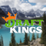 Logotipo da DraftKings sobre a paisagem do lago das Montanhas Rochosas canadenses representando as apostas esportivas on-line da DraftKings Alberta Canadá e a expansão do cassino