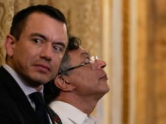 Equador aumenta tarifas para 100% em rivalidade com a vizinha Colômbia Equador aumenta tarifas para 100% em rivalidade com a vizinha Colômbia