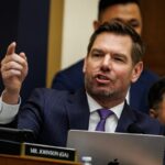 Eric Swalwell enfrenta investigação da casa