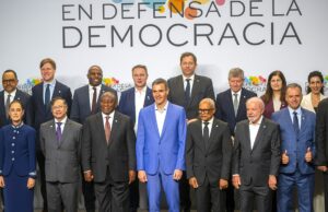 Esquerdistas latino-americanos reuniram-se em Espanha, sinalizando pressão contra a influência dos EUA no continente Esquerdistas latino-americanos reuniram-se em Espanha, sinalizando pressão contra a influência dos EUA no continente