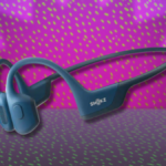Esses fones de ouvido de condução óssea Shokz já estão à venda por US $ 110