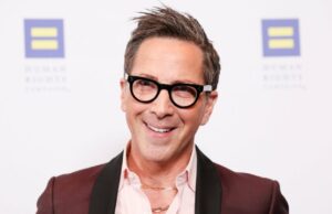 Estrela de ‘The Comeback’ Dan Bucatinsky sobre por que o programa não toma partido na IA e a realidade da redução dos orçamentos de TV: ‘Não somos “euforia”’ Estrela de 'The Comeback' Dan Bucatinsky sobre por que o programa não toma partido na IA e a realidade da redução dos orçamentos de TV: 'Não somos “euforia”'