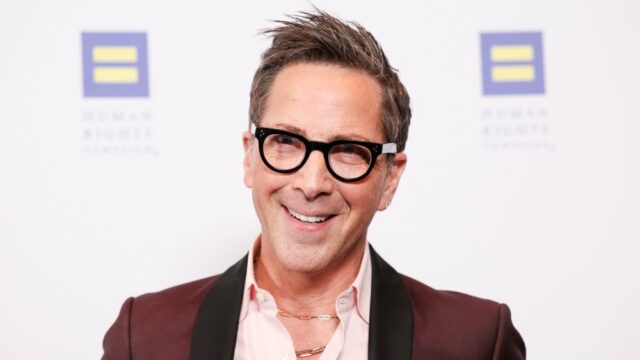 Estrela de 'The Comeback' Dan Bucatinsky sobre por que o programa não toma partido na IA e a realidade da redução dos orçamentos de TV: 'Não somos “euforia”'
