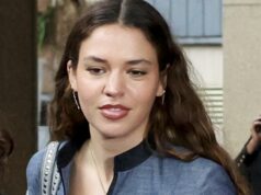 Estrela em ascensão testemunhará em rivalidade de ‘pesadelo’ com Rebel Wilson Em uma captura de tela tirada de um vídeo, Rebel Wilson chega ao Tribunal Federal da Austrália, em Sydney, segunda-feira, 20 de abril de 2026.