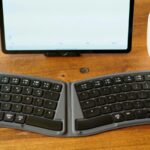 O teclado tOndO em um Pixel 10 Pro XL